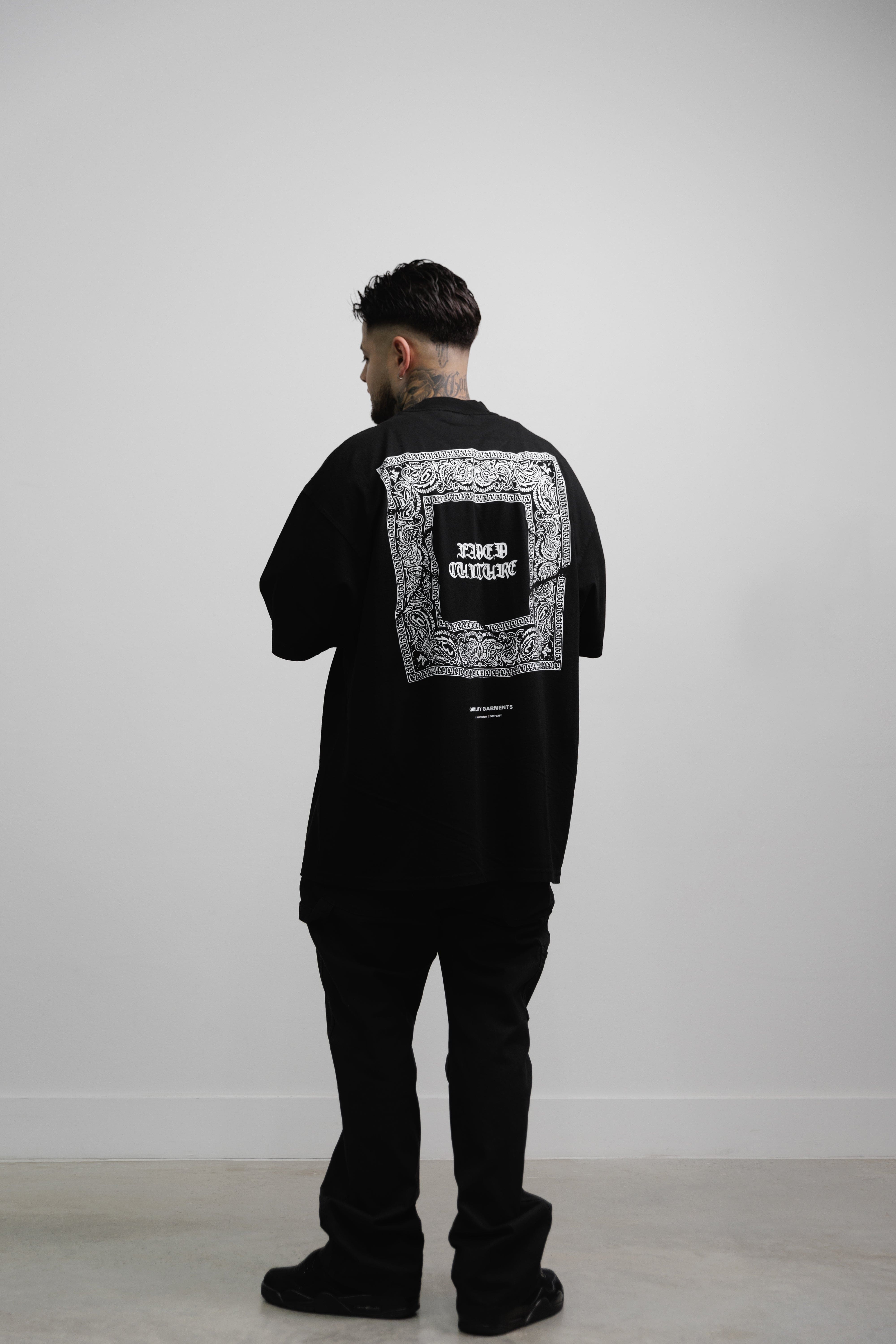.002 Tee – V2 Street Collection