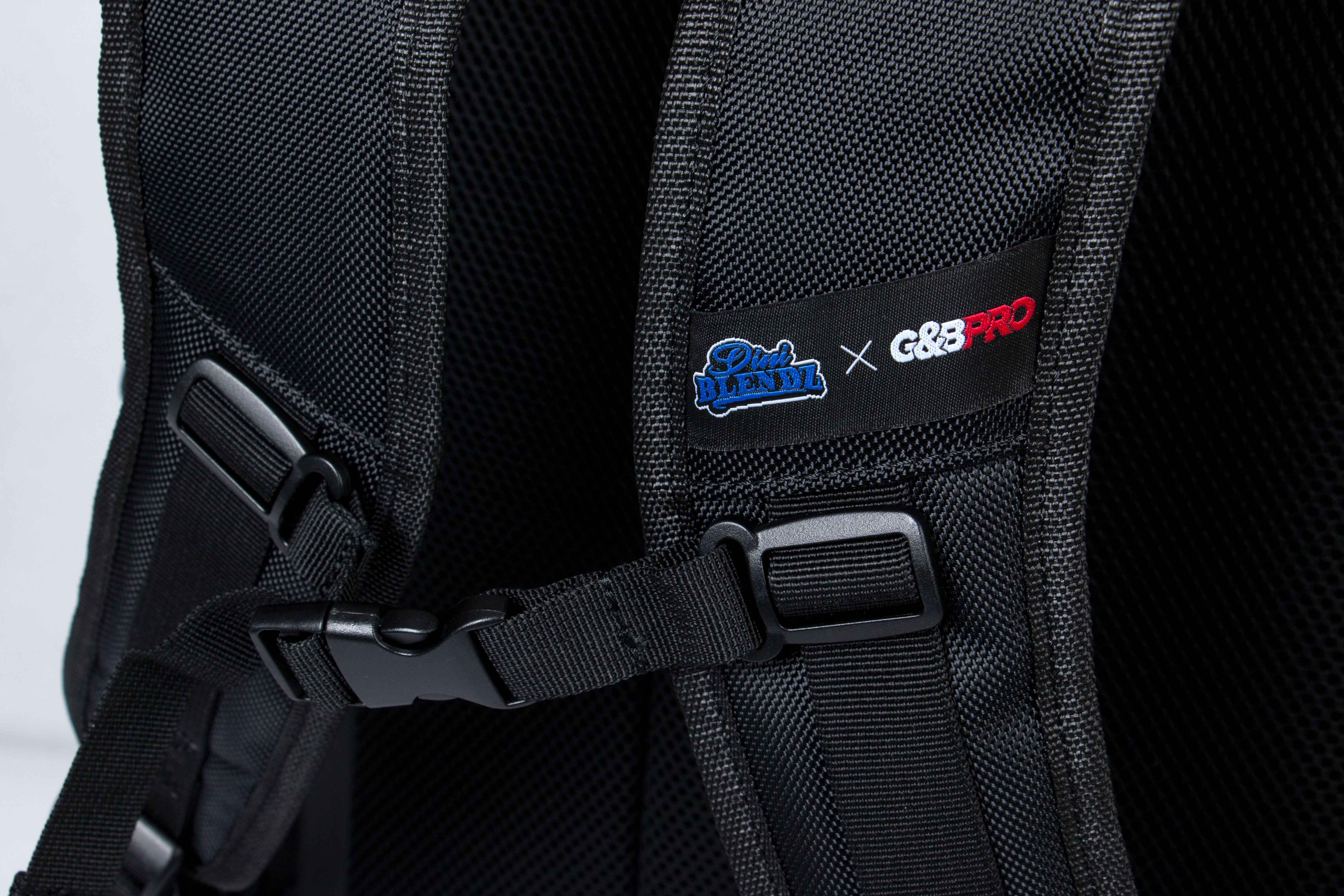 Barber Mania x Dini Full Size Mobile Station